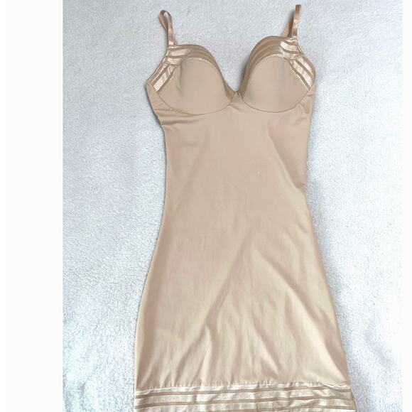 SPANX Assets Red Hot Label Shapewear Full Body Sz Large Padded Nude - Picture 1 of 6